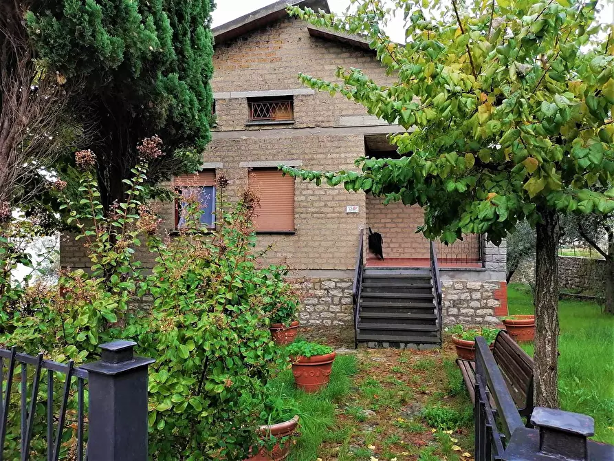 Immagine 1 di Casa indipendente in vendita  in VIA ULIVETO a Montegabbione
