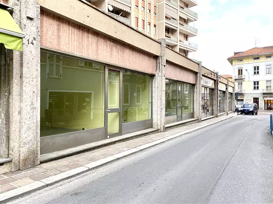 Immagine 1 di Negozio in vendita  a Biella