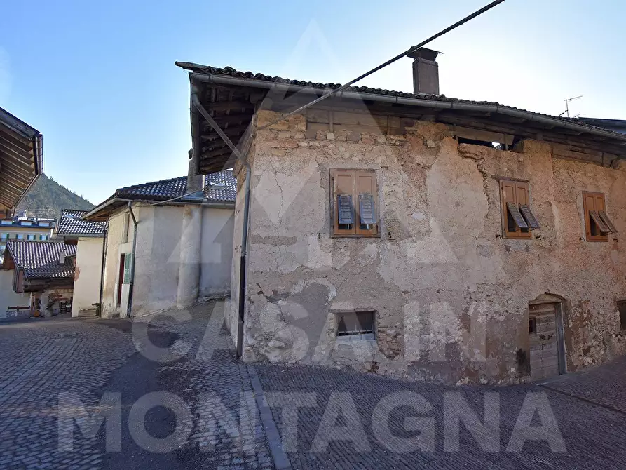 Immagine 1 di Rustico / casale in vendita  a Capriana