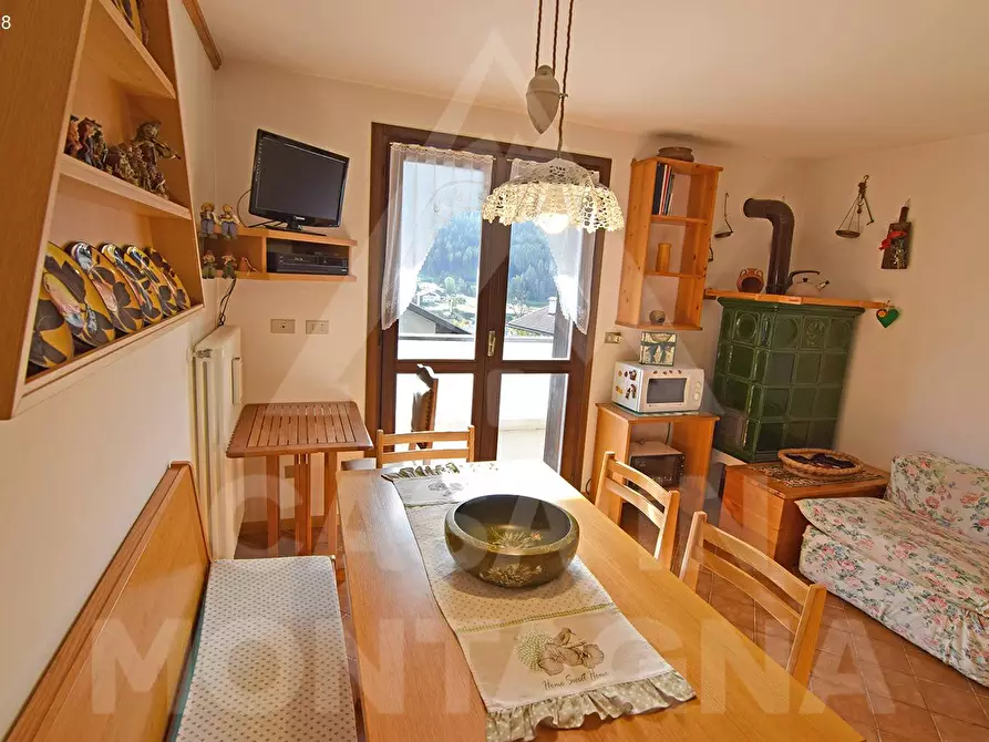 Immagine 1 di Appartamento in vendita  a Capriana