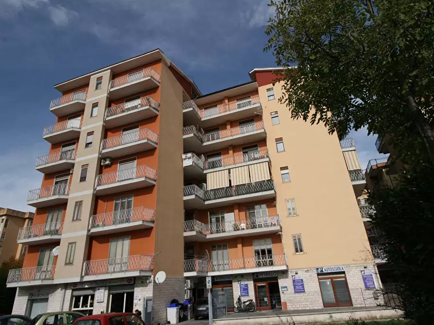 Immagine 1 di Appartamento in vendita  in via tommaso bucciano a Benevento
