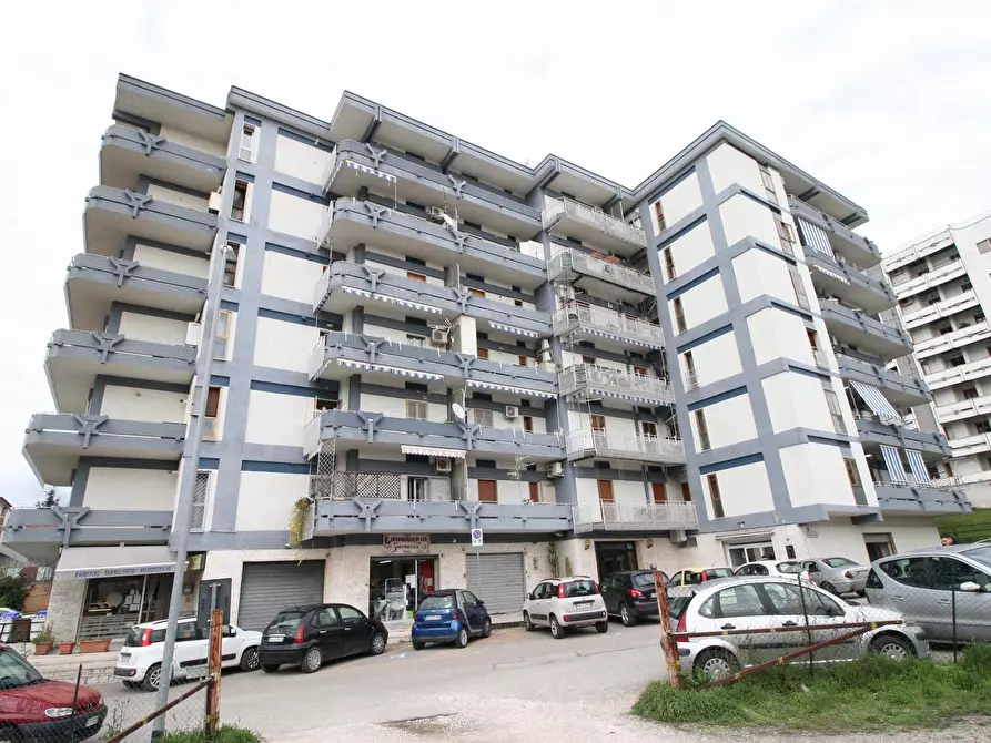 Immagine 1 di Appartamento in affitto  in via guidi a Benevento