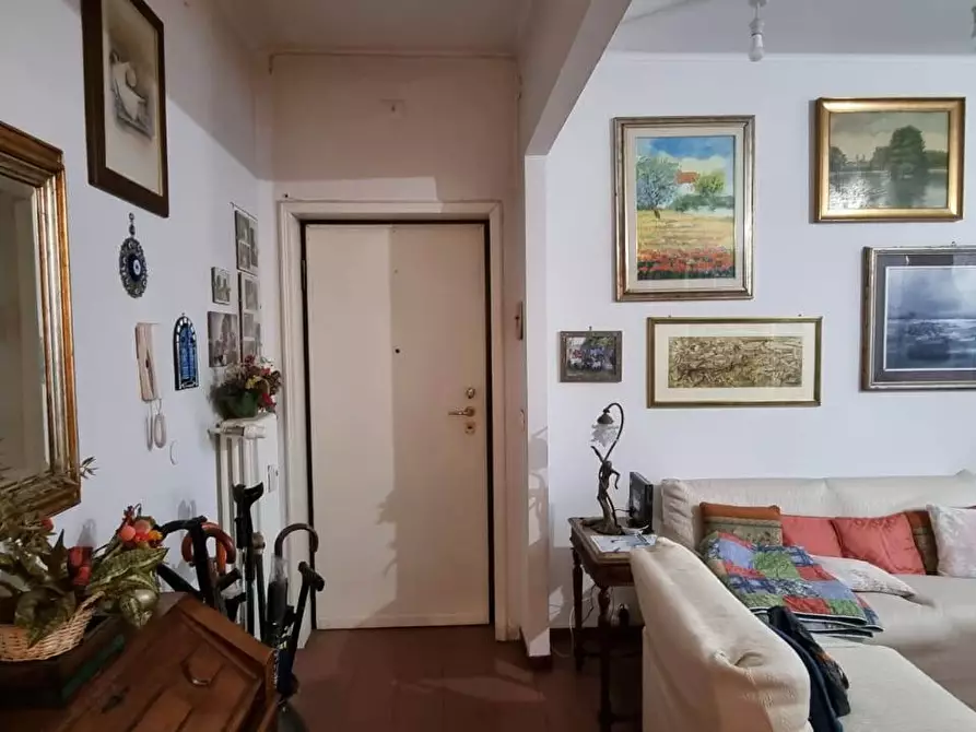 Immagine 1 di Appartamento in vendita  a Parma