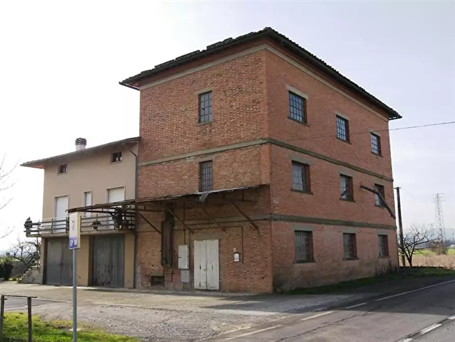 Immagine 1 di Loft/Open space in vendita  a Montepulciano