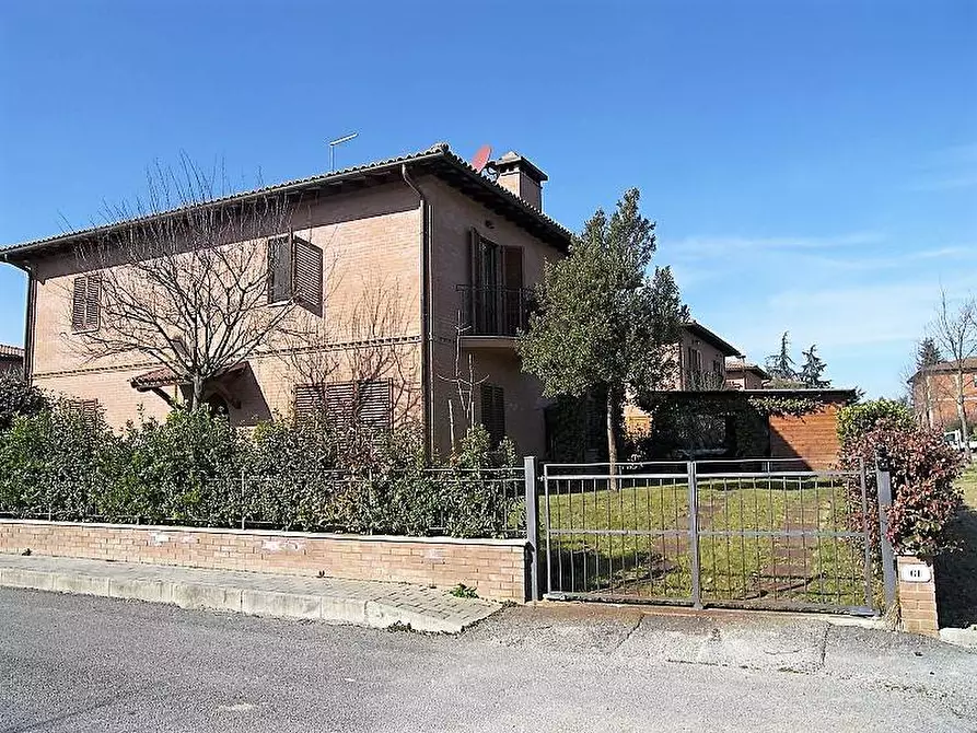 Immagine 1 di Casa indipendente in vendita  a Monteroni D'arbia