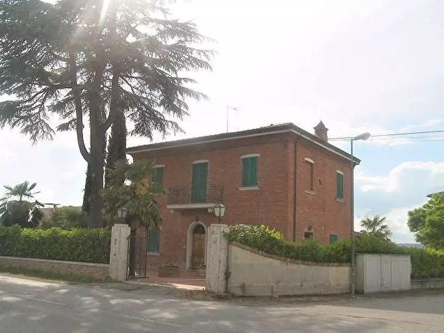 Immagine 1 di Rustico / casale in vendita  a Torrita Di Siena