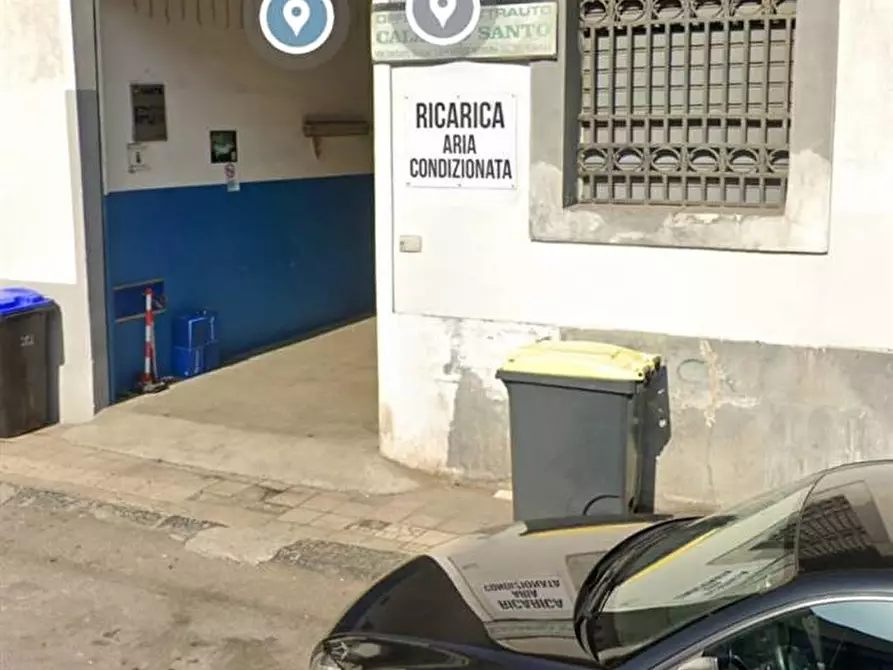 Immagine 1 di Posto auto in vendita  a Messina