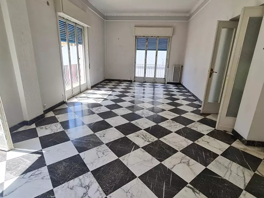 Immagine 1 di Appartamento in vendita  in Via Pietro Castelli a Messina