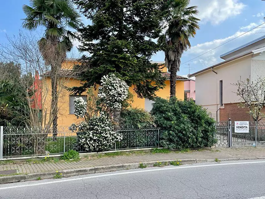 Immagine 1 di Casa indipendente in vendita  a Borgo Virgilio