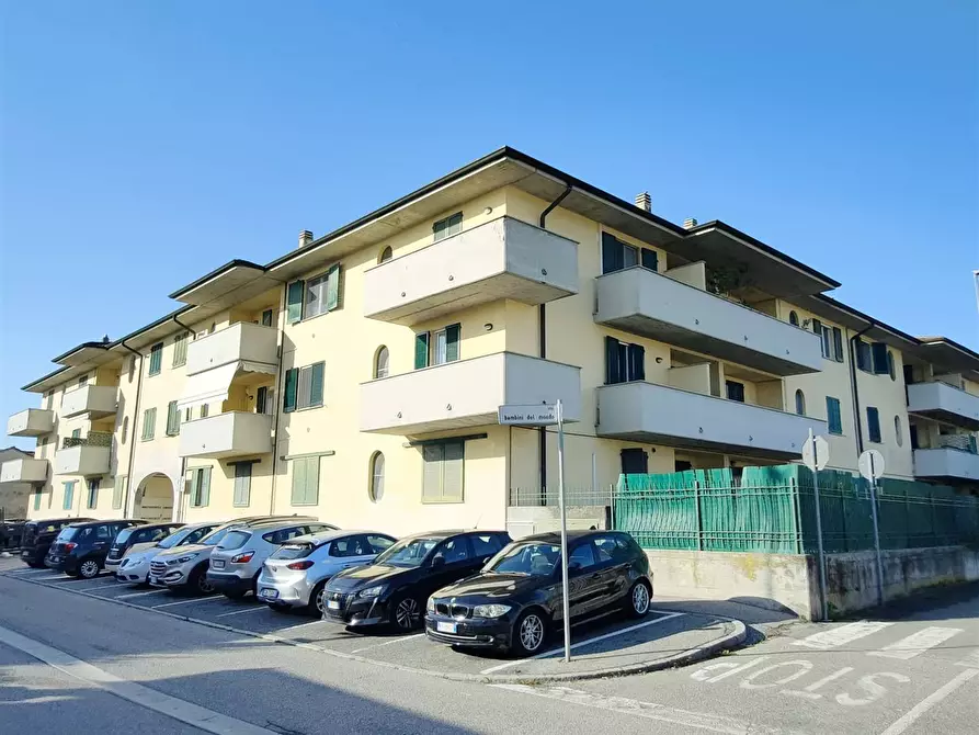 Immagine 1 di Appartamento in vendita  in via Agnelli a San Martino In Strada