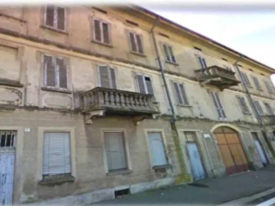 Immagine 1 di Palazzo in vendita  in via magenta a Busto Garolfo