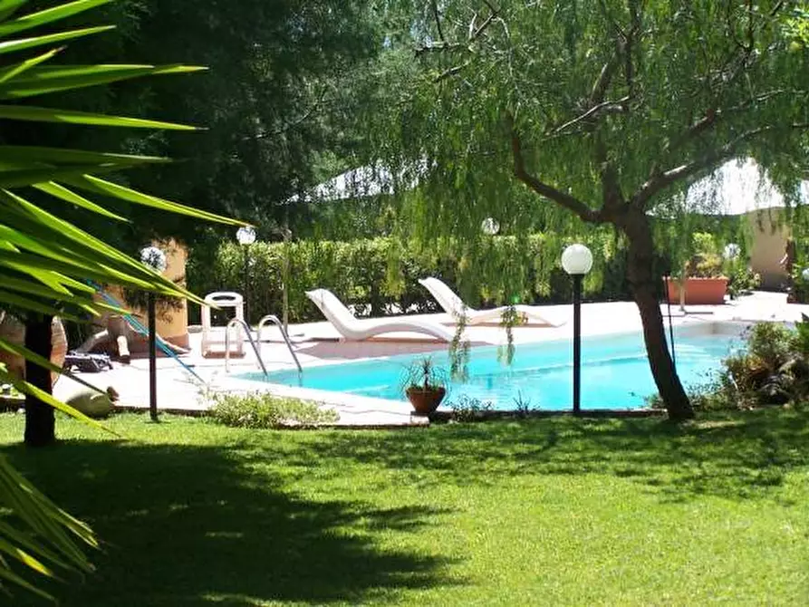 Immagine 1 di Villa in vendita  in C/DA GRASSURA a Francofonte