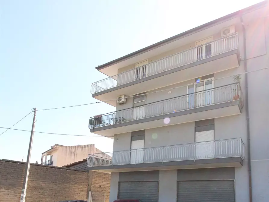 Immagine 1 di Appartamento in vendita  in C.DA SANT'ANTONIO a Francofonte