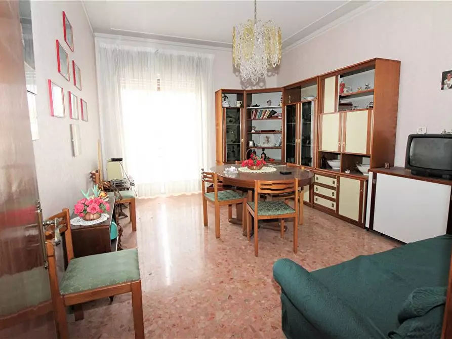 Immagine 1 di Appartamento in vendita  in VIA VITTORIO EMANUELE III a Lentini