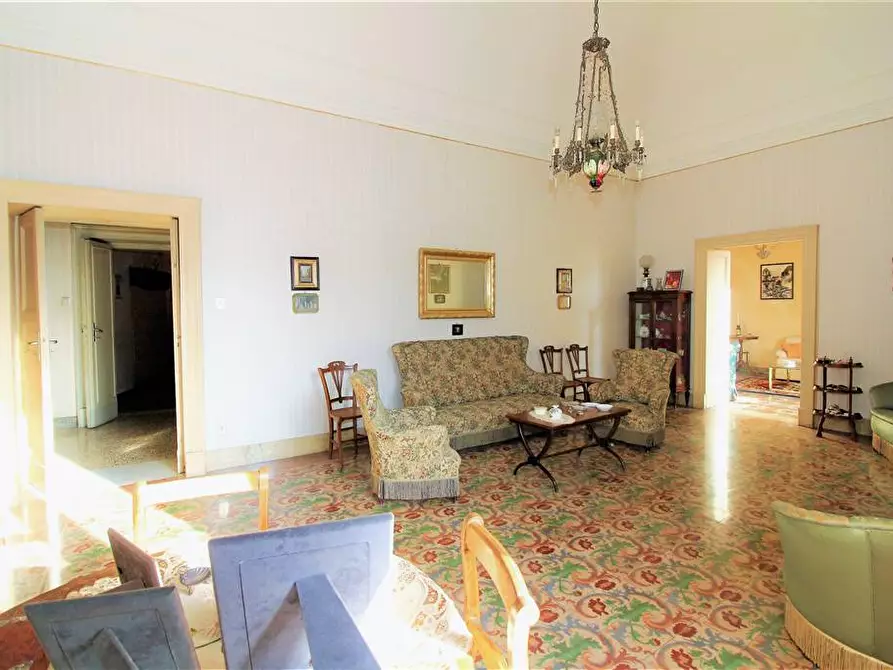 Immagine 1 di Palazzo in vendita  in VIA CONTE ALAIMO a Lentini