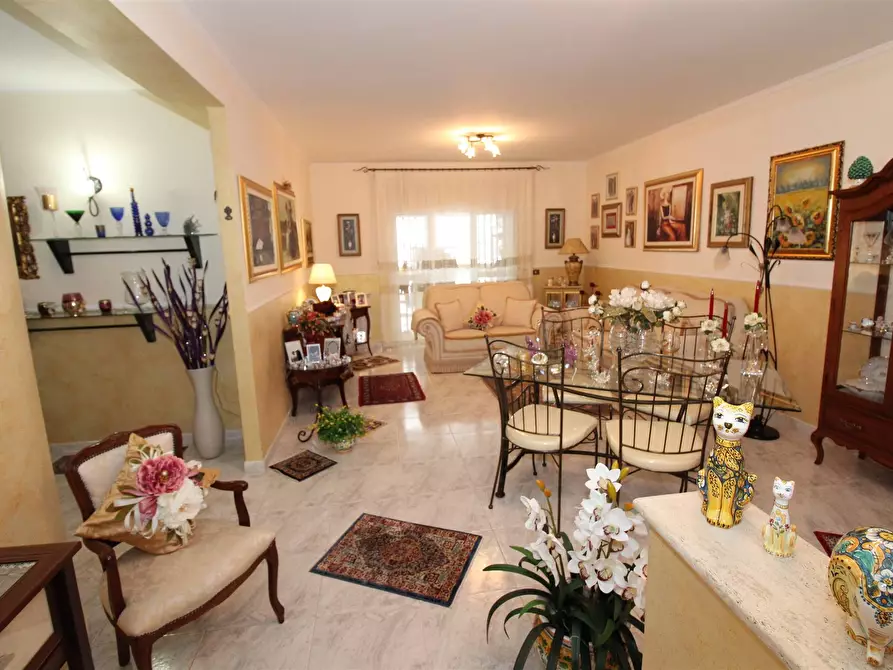Immagine 1 di Appartamento in vendita  in VIA TINTORETTO a Lentini