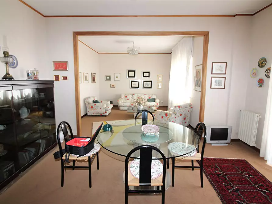 Immagine 1 di Appartamento in vendita  in VIA DEI MUTILATI a Francofonte