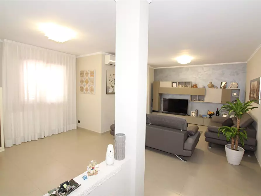 Immagine 1 di Appartamento in vendita  in VIA TENENTE CICERO a Carlentini