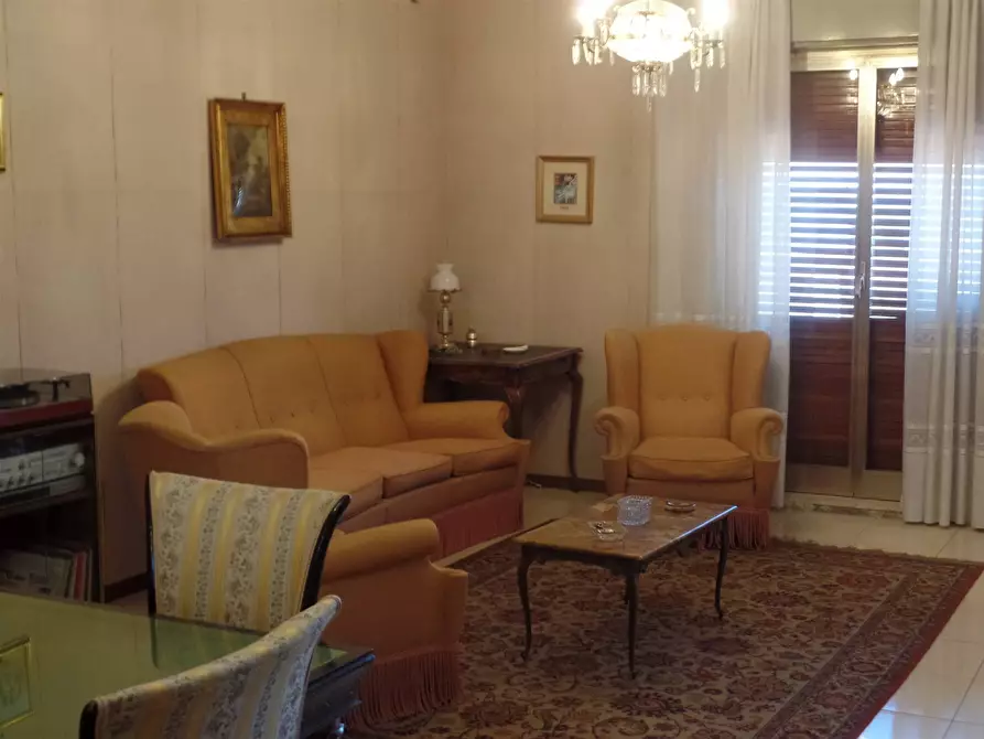 Immagine 1 di Appartamento in vendita  in VIA TERMINI a Lentini