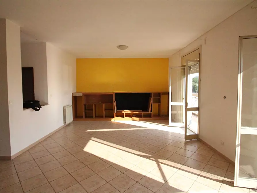 Immagine 1 di Appartamento in vendita  in LARGO MONREALE a Lentini