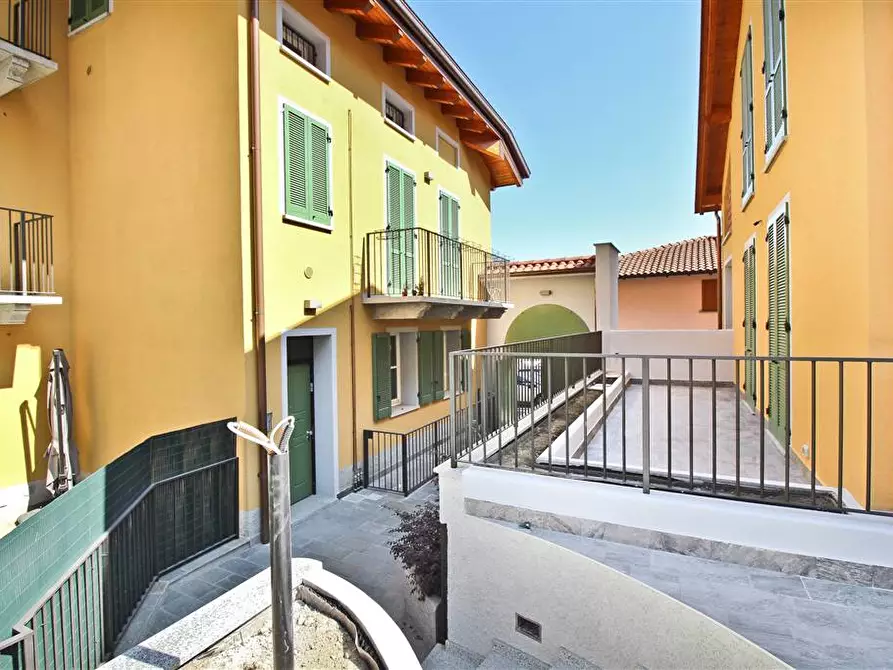 Immagine 1 di Appartamento in vendita  in Via della vergine a Airuno