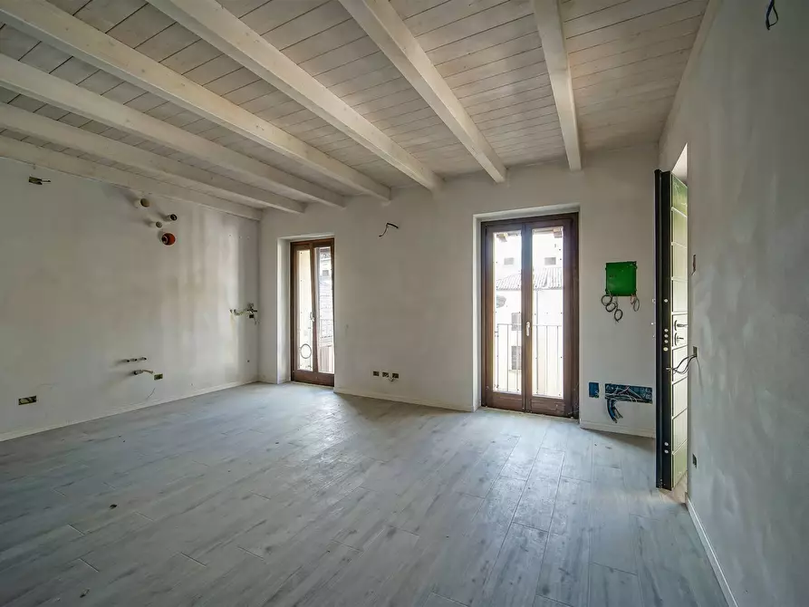 Immagine 1 di Appartamento in vendita  in Via Sant'Antonio a Brivio