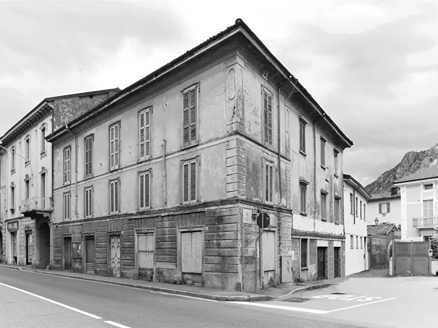 Immagine 1 di Appartamento in vendita  a Lecco