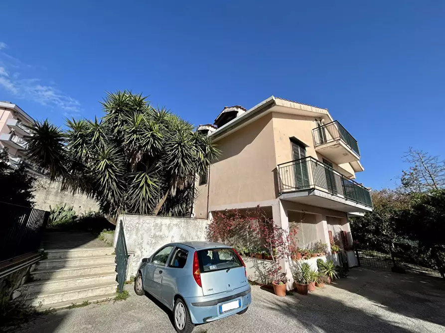 Immagine 1 di Appartamento in vendita  in VIA CAFARI a San Cipriano Picentino