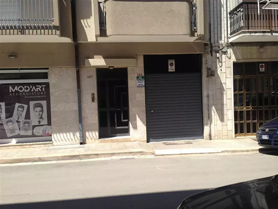 Immagine 1 di Locale commerciale in vendita  in Via Carso a Andria