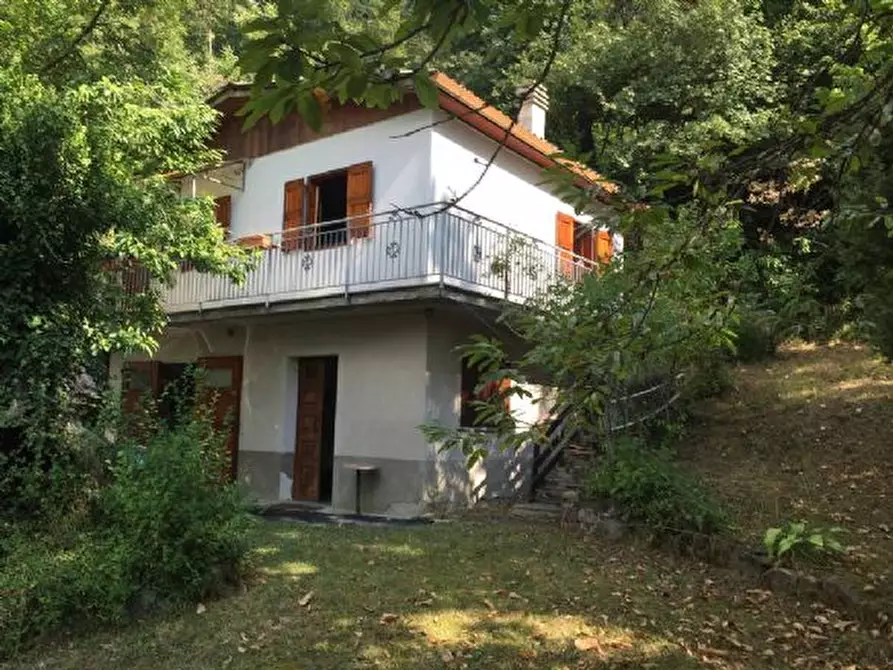 Immagine 1 di Villa in vendita  a Camugnano