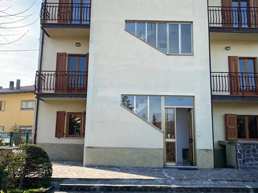 Immagine 1 di Appartamento in vendita  in VIA DELLE SERRE a San Benedetto Val Di Sambro