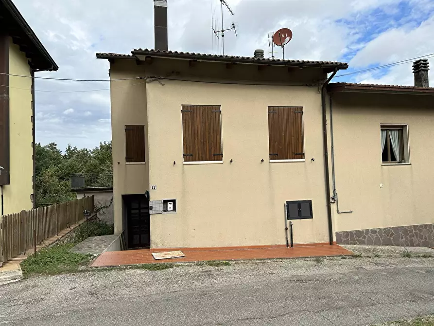 Immagine 1 di Appartamento in vendita  in via torricina a Castiglione Dei Pepoli