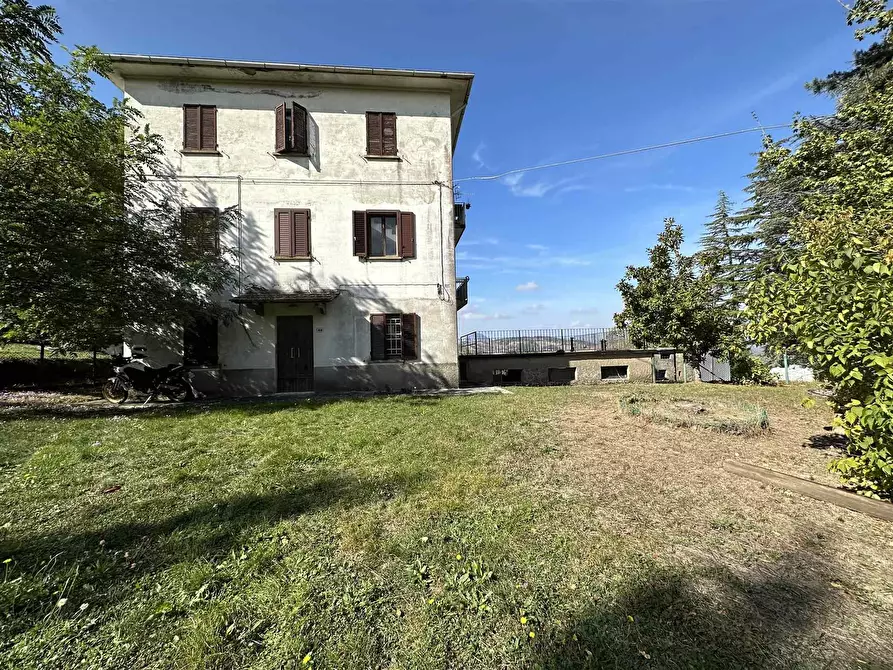 Immagine 1 di Appartamento in vendita  in VIA LAGARETE a San Benedetto Val Di Sambro