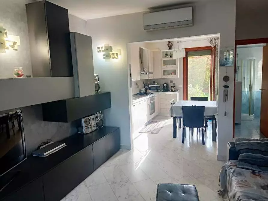 Immagine 1 di Villa in vendita  a Chioggia