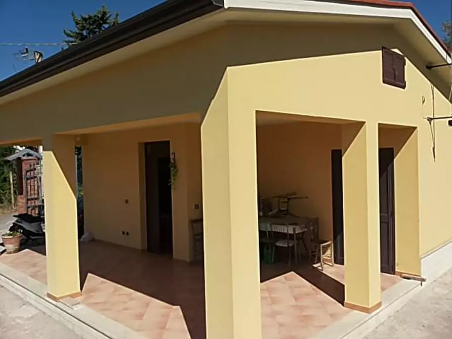 Immagine 1 di Villa in vendita  in C.DA POZZILLO a San Cataldo
