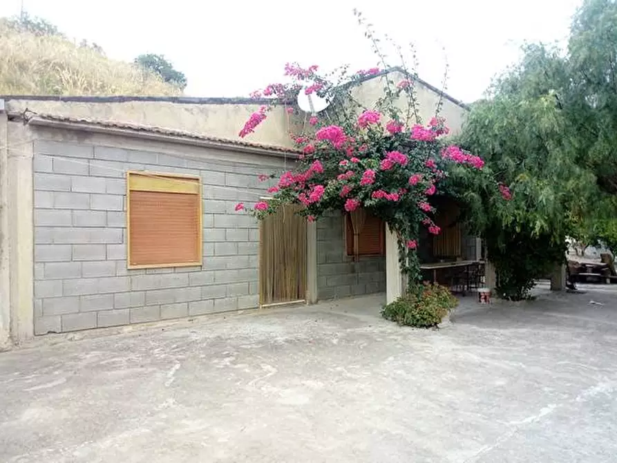 Immagine 1 di Villa in vendita  in C.DA GEBBIE a San Cataldo