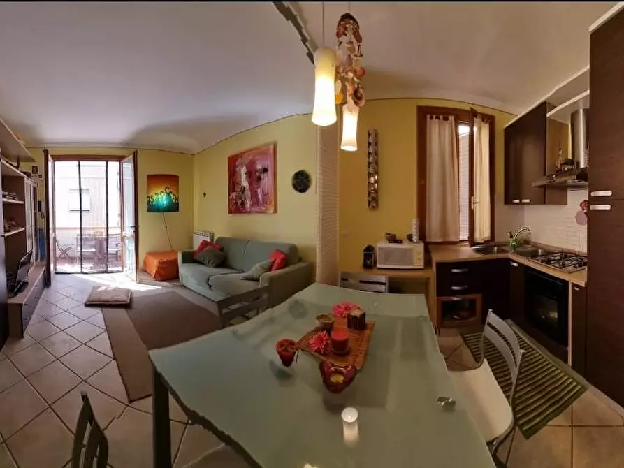 Immagine 1 di Appartamento in vendita  in via Piave a San Vincenzo