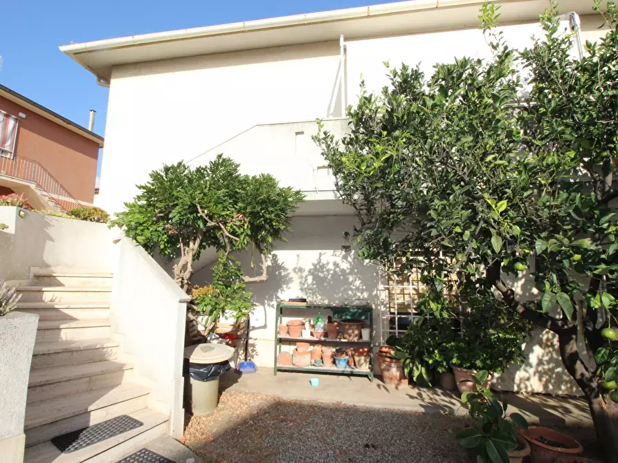 Immagine 1 di Appartamento in vendita  in via Mameli a San Vincenzo