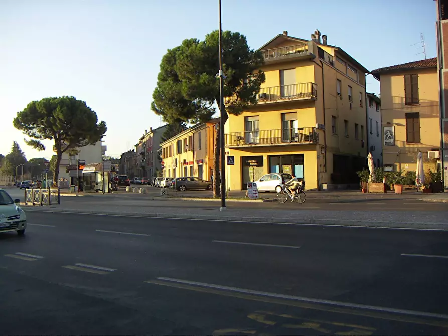 Immagine 1 di Palazzo in vendita  a Forli'