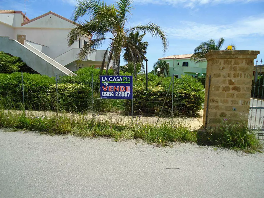Immagine 1 di Appartamento in vendita  a Isola Di Capo Rizzuto