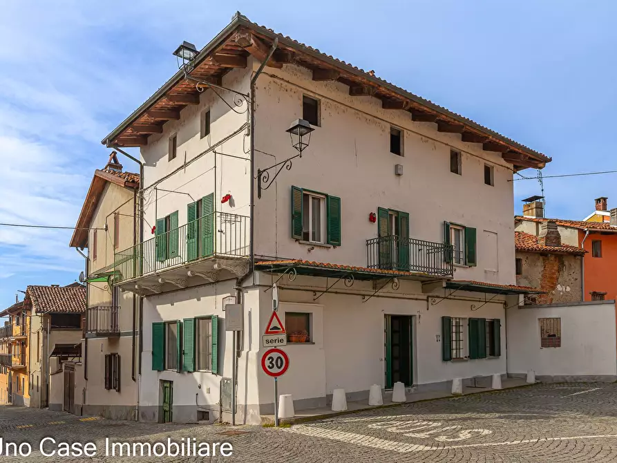 Immagine 1 di Casa indipendente in vendita  a Albiano D'ivrea