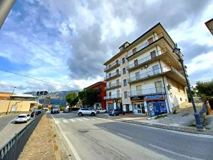 Immagine 1 di Appartamento in vendita  in via Aldo Moro a Aquara