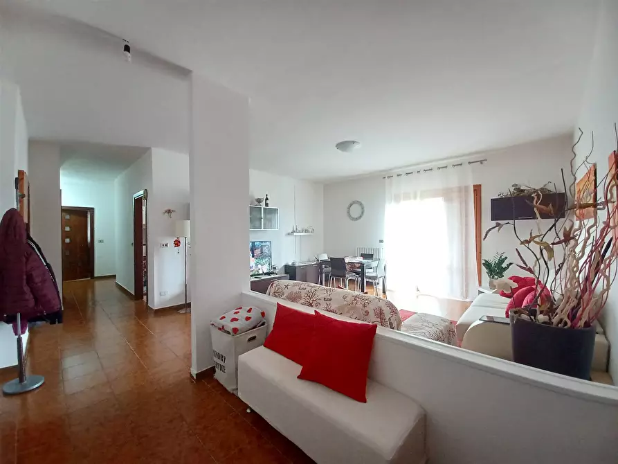 Immagine 1 di Appartamento in vendita  in Via Flavio Gioia a Bellizzi