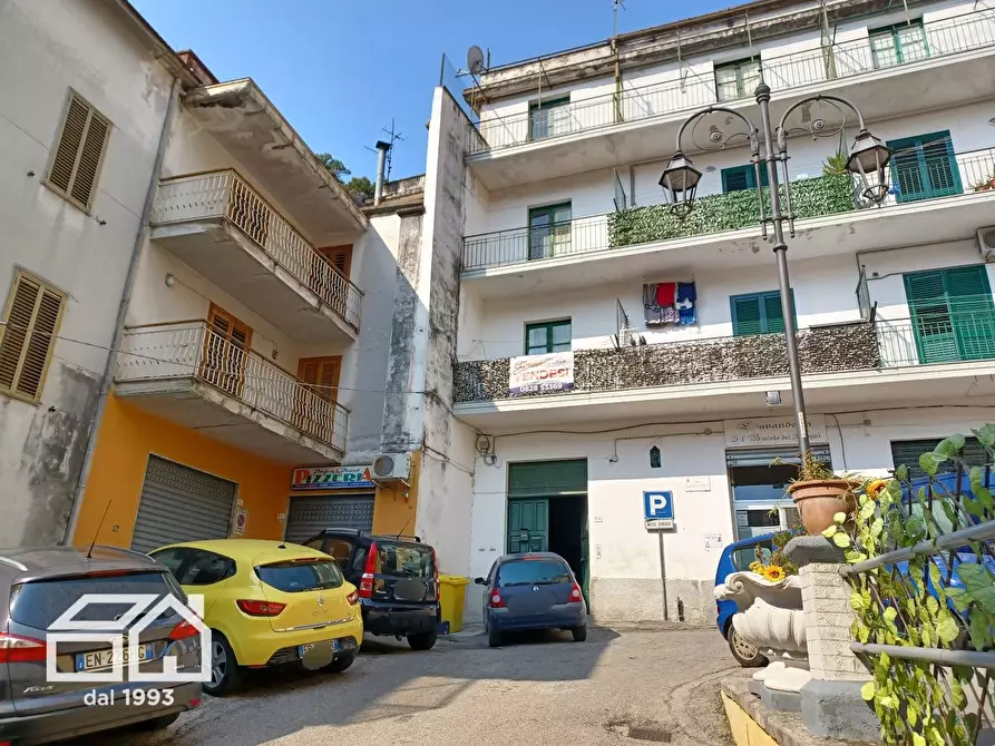 Immagine 1 di Appartamento in vendita  in Via Roma a Olevano Sul Tusciano