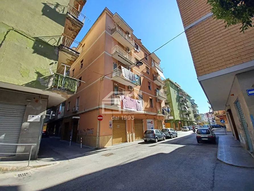 Immagine 1 di Appartamento in vendita  in Via Alfieri a Battipaglia