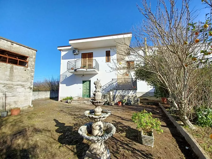 Immagine 1 di Appartamento in vendita  in Via Frosano a Olevano Sul Tusciano