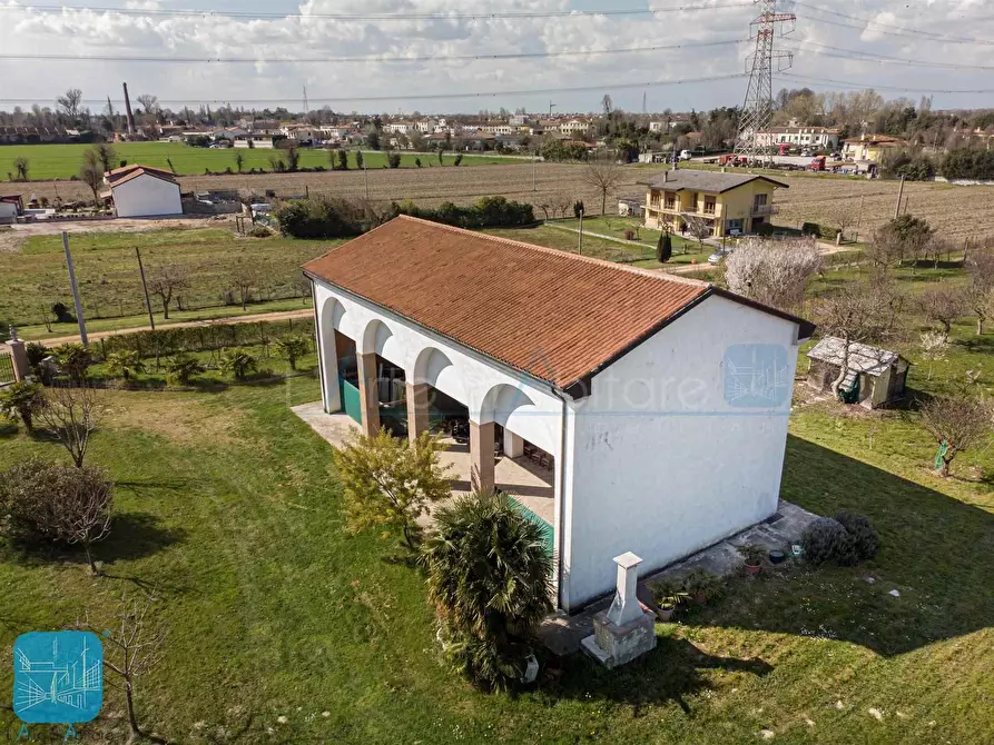 Immagine 1 di Villa in vendita  in Via Benedetto Cairoli a Dolo