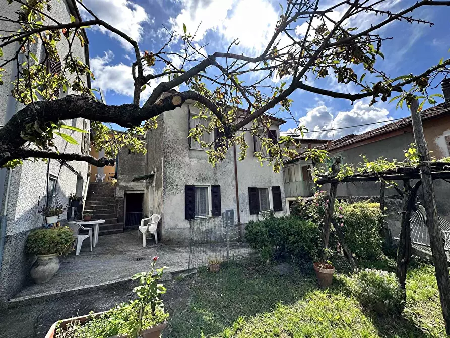Immagine 1 di Casa indipendente in vendita  in VIA CUNCIA a Podenzana