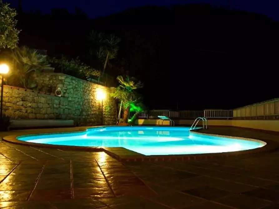 Immagine 1 di Villa in vendita  a Vallecrosia
