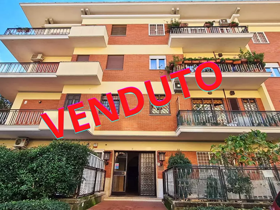 Immagine 1 di Appartamento in vendita  in VIA CASSIA a Roma